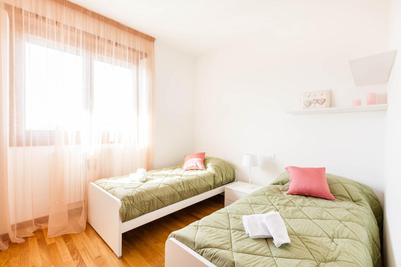 Apartamento Attico Ai Cedri Verona Habitación foto